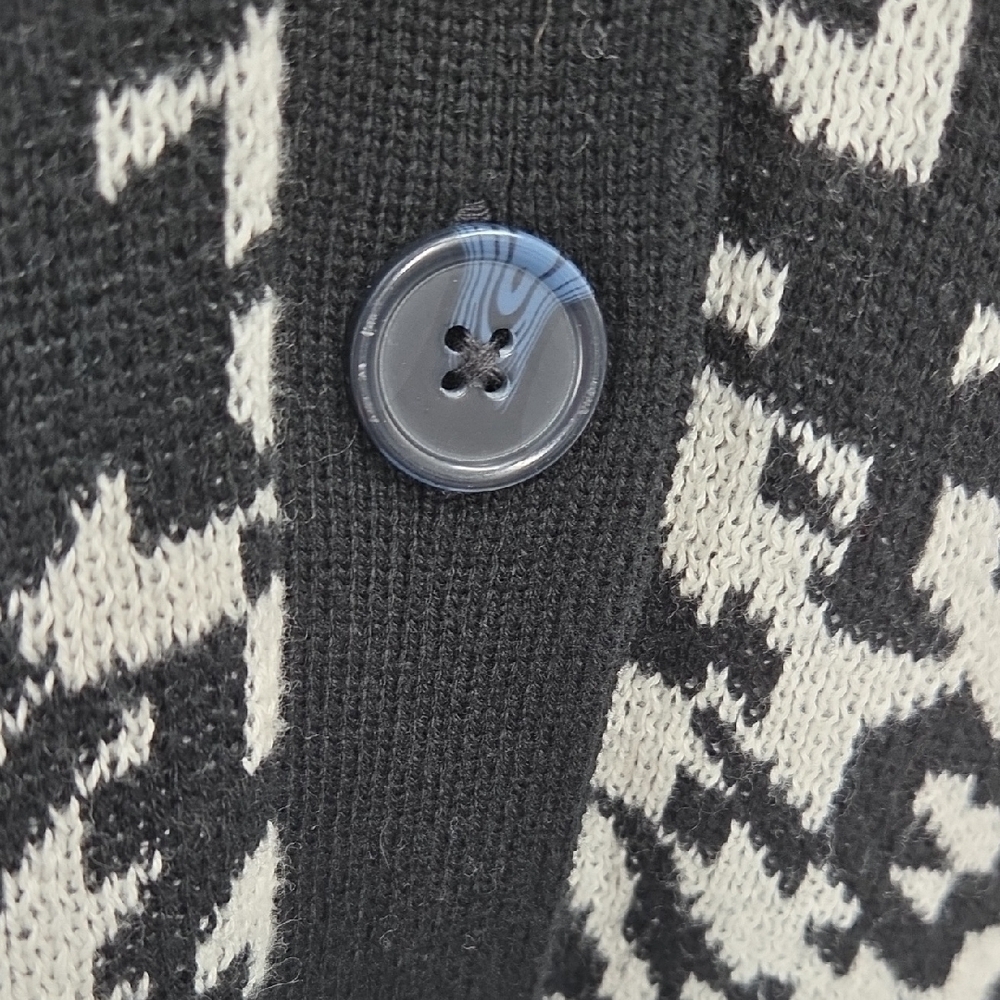 Elegant Black and White Women's Button Up Cardigan - Picture 14 of 15